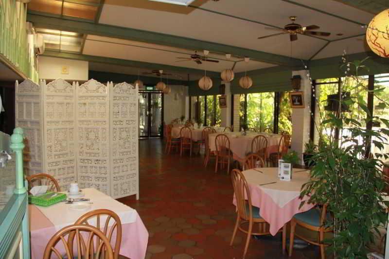 Palm Garden Hotel Brunei Bandar Seri Begawan Exterior photo