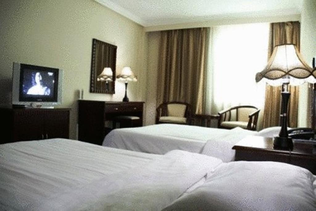 Palm Garden Hotel Brunei Bandar Seri Begawan Room photo