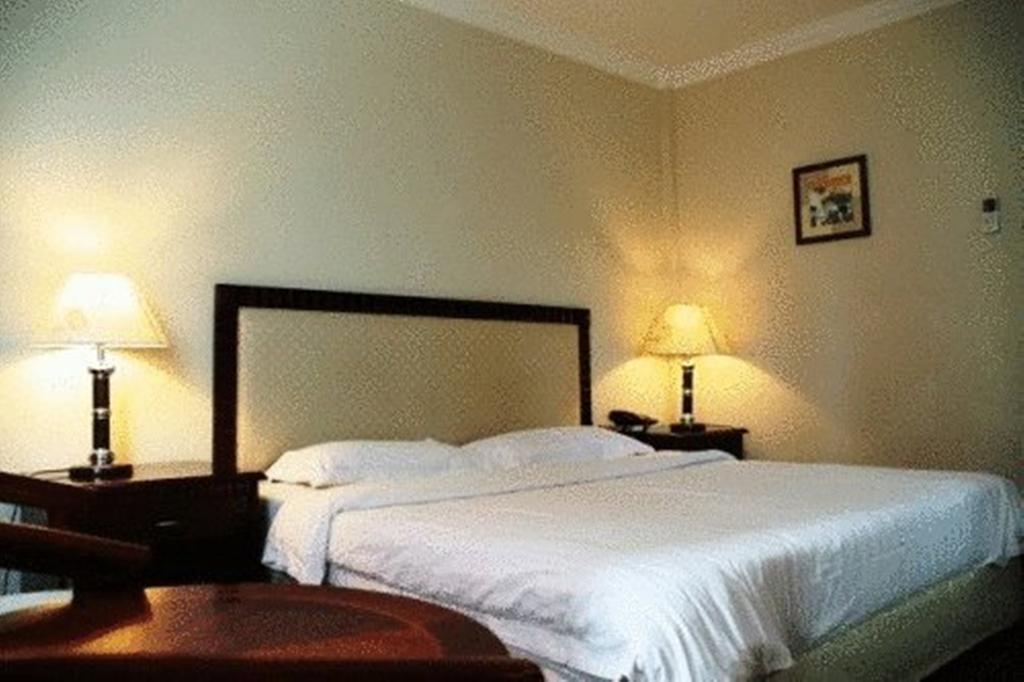 Palm Garden Hotel Brunei Bandar Seri Begawan Room photo